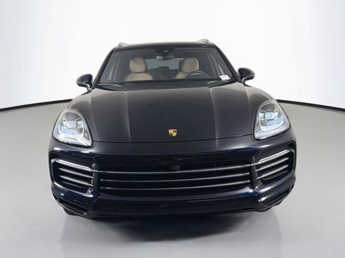 Certified 2023 Porsche Cayenne AWD/4WD image 10