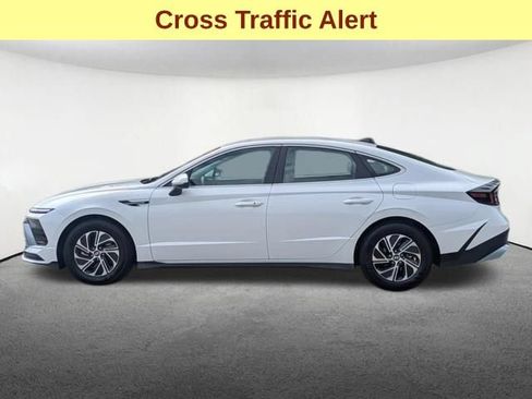 Used 2026 Hyundai Sonata Blue FWD image 9