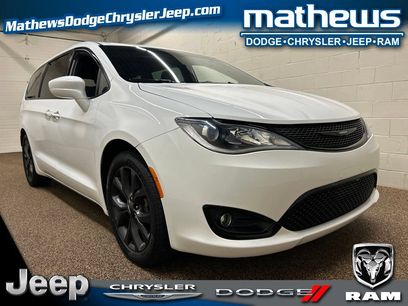 Used 2019 Chrysler Pacifica Touring Plus w/ S Appearance Package