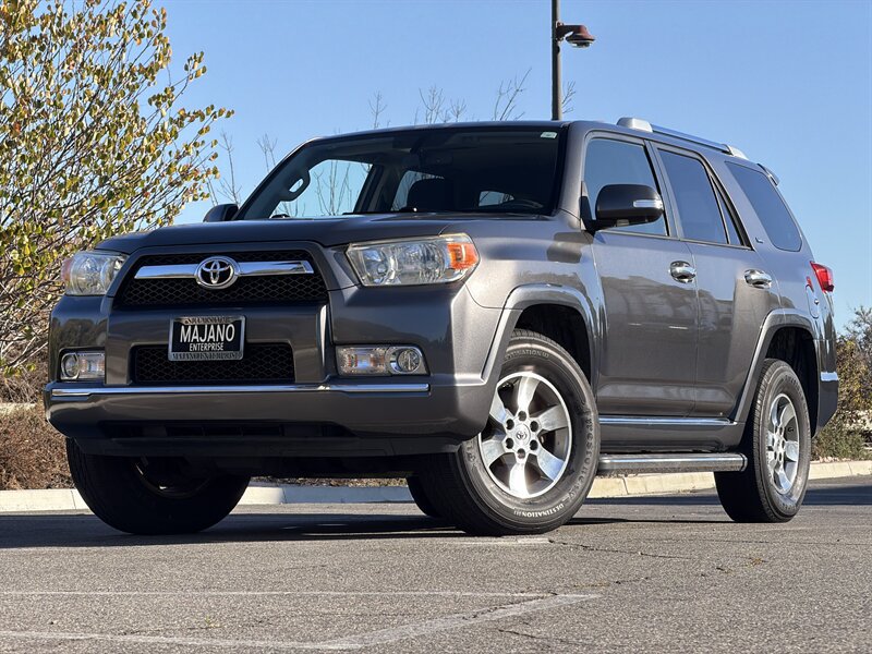 Used 2012 Toyota 4Runner SR5 w/ Convenience Pkg AWD/4WD image 1