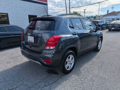 Used 2021 Chevrolet Trax LT AWD/4WD image 6