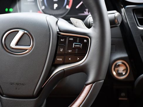 New 2025 Lexus ES 350 Luxury image 24