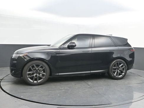 New 2026 Land Rover Range Rover Sport SE AWD/4WD image 2
