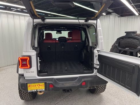 Used 2024 Jeep Wrangler Unlimited Rubicon 392 image 9