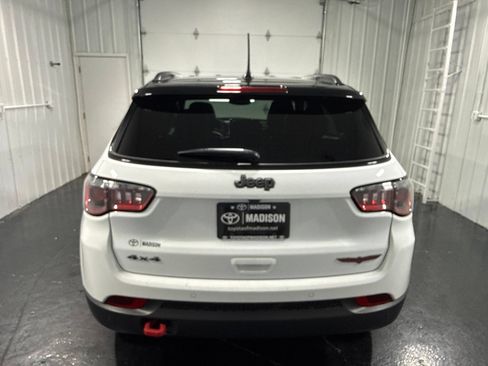 Used 2026 Jeep Compass Trailhawk AWD/4WD image 47