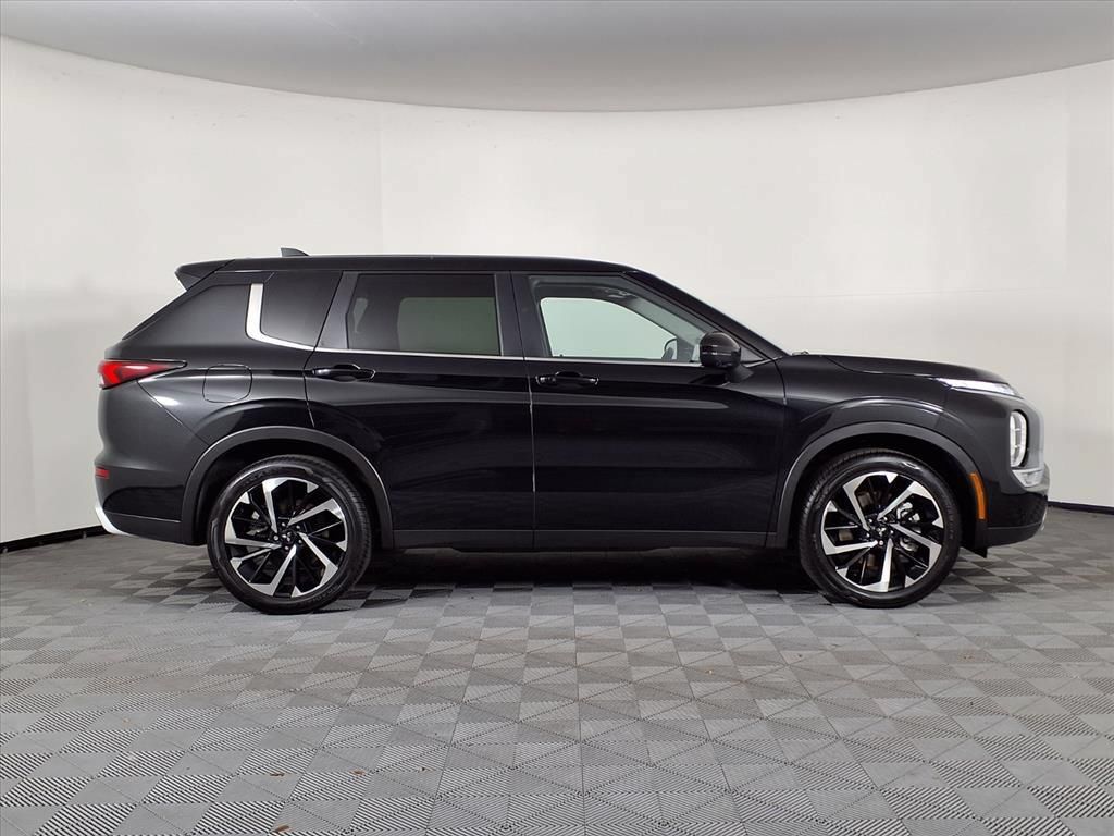 Used 2024 Mitsubishi Outlander SE FWD image 33
