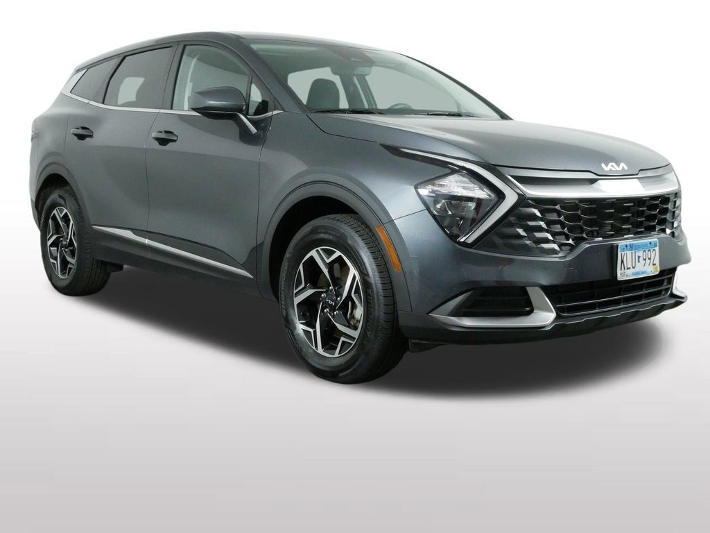 Used 2023 Kia Sportage LX AWD/4WD image 3
