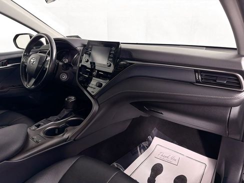 Used 2021 Toyota Camry SE image 28