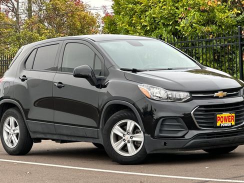 Used 2020 Chevrolet Trax LS w/ Tint and Cruise Package image 2