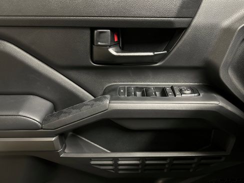 New 2025 Toyota Tacoma SR5 image 7