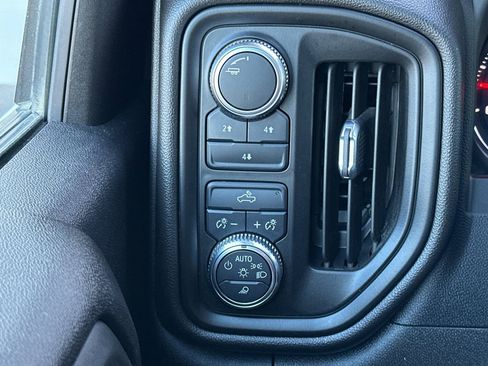 Used 2022 GMC Sierra 3500 Pro w/ Convenience Package image 27