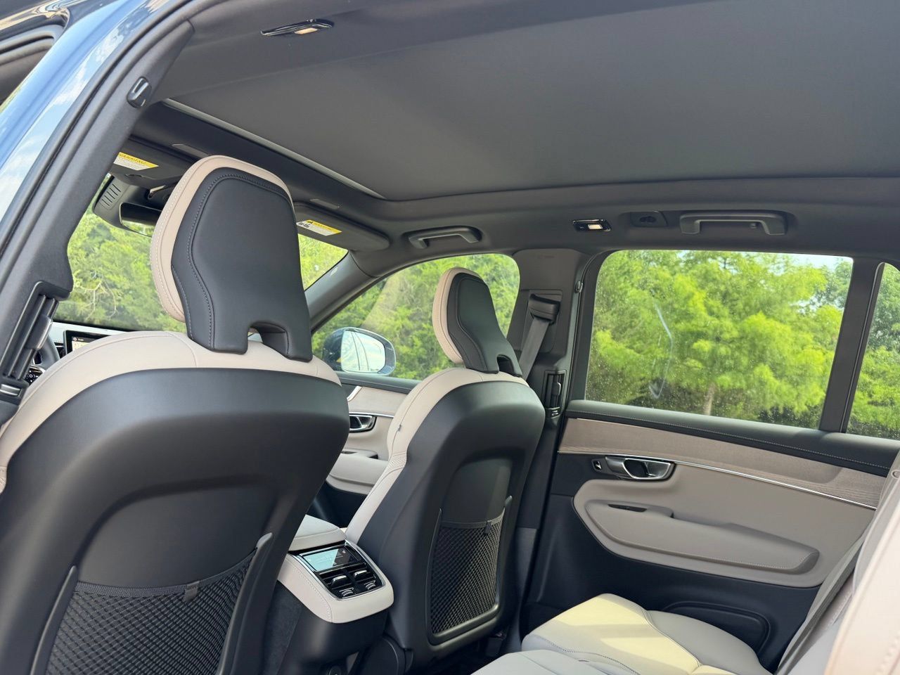 New 2026 Volvo XC90 B5 Core AWD/4WD image 22