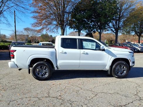 New 2026 Nissan Frontier SV w/ SV Convenience Package image 11