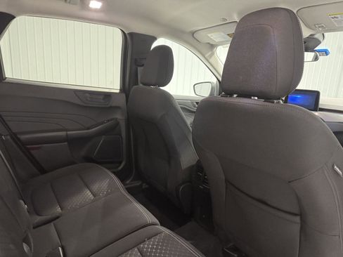 Used 2023 Ford Escape Active w/ Cold Weather Package image 16