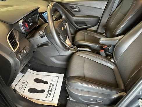 Used 2018 Chevrolet Trax LT w/ Driver Confidence Package AWD/4WD image 16