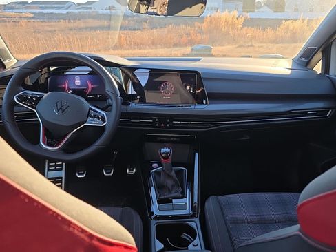 Used 2024 Volkswagen GTI SE image 5