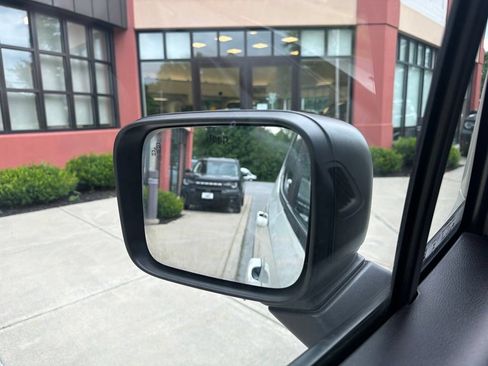 Used 2023 Jeep Renegade Latitude AWD/4WD image 43