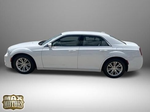 Used 2020 Chrysler 300 Touring L w/ Quick Order Package 2EF RWD image 8