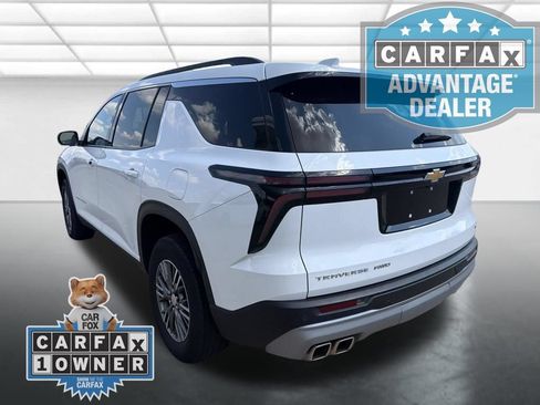 Used 2024 Chevrolet Traverse LT AWD/4WD image 4