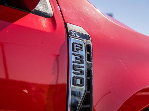 Used 2024 Ford F350 XL w/ FX4 Off-Road Package image 11