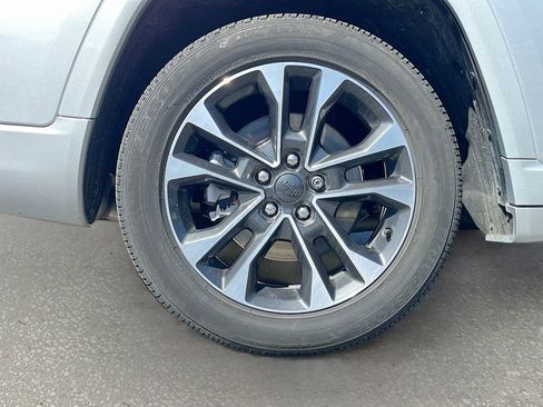 Certified 2023 Jeep Grand Cherokee L Overland w/ Rear Seat Video Group I image 34