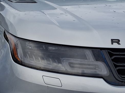 Used 2021 Land Rover Range Rover Sport HSE Silver Edition image 9