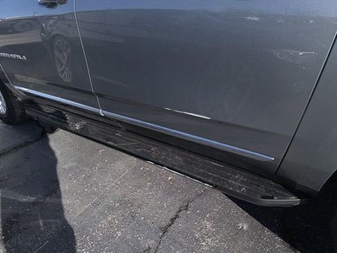 Used 2023 GMC Yukon XL Denali image 24