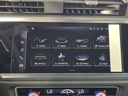 New 2025 Audi Q3 2.0T Premium image 28