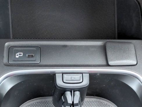 Certified 2022 Mercedes-Benz GLB 250 image 23