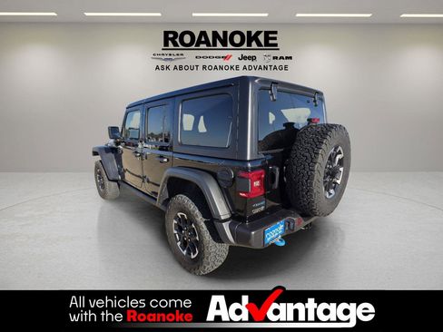 Used 2025 Jeep Wrangler Unlimited Rubicon 4xe w/ Convenience Group image 8