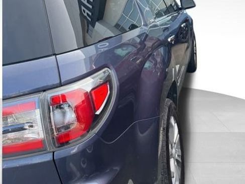 Used 2014 GMC Acadia SLT image 8