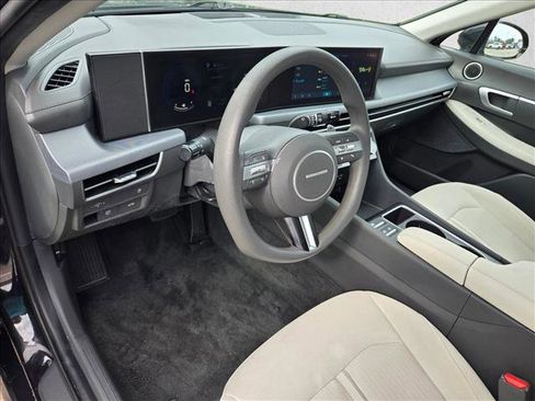 Used 2025 Hyundai Sonata SEL FWD image 15