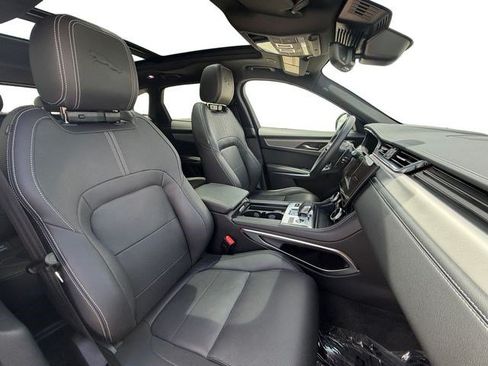 Used 2025 Jaguar F-PACE R-Dynamic S AWD/4WD image 16