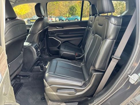 Used 2022 Jeep Grand Cherokee L Limited w/ Trailer Tow Group (B) image 25