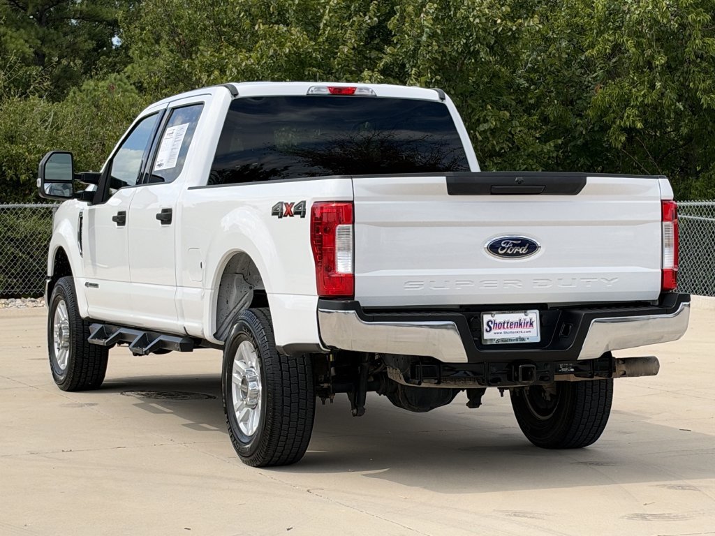 Used 2019 Ford F250 XLT w/ Snow Plow Prep Package AWD/4WD image 4