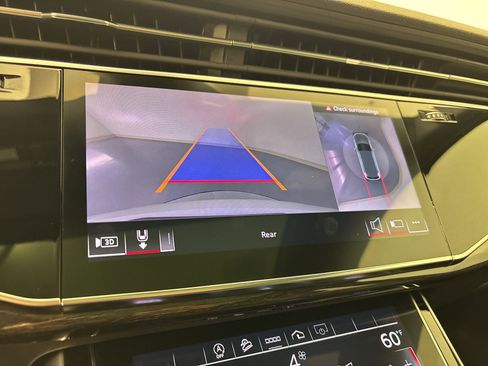 Used 2025 Audi Q7 2.0T Premium w/ Convenience Package image 25