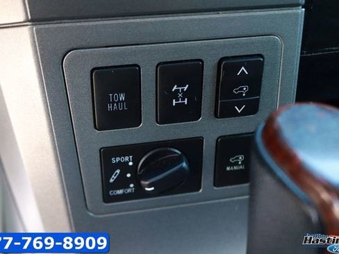 Used 2016 Toyota Sequoia Platinum AWD/4WD image 24