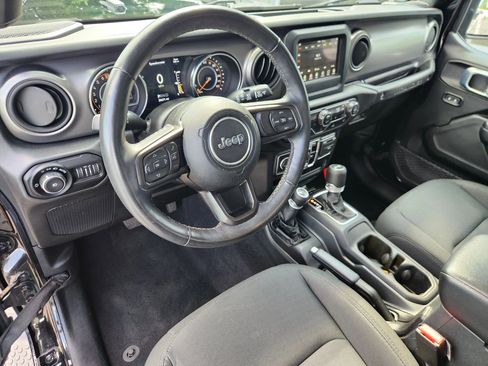 Used 2021 Jeep Wrangler Unlimited Sport image 25