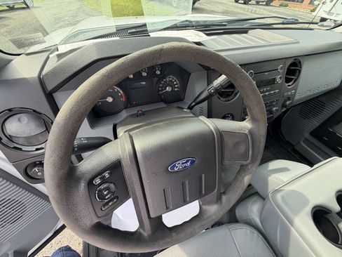 Used 2016 Ford F250 XL w/ XL Appearance Package AWD/4WD image 64
