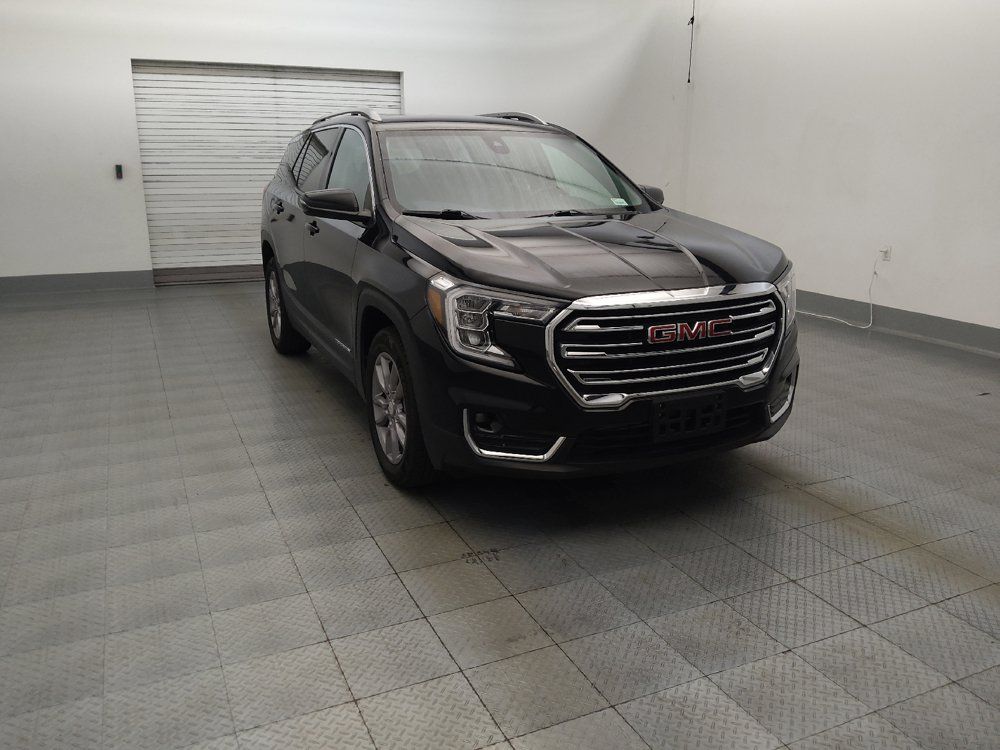 Used 2024 GMC Terrain SLT AWD/4WD image 13