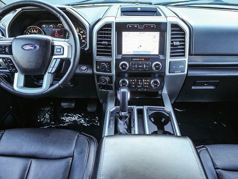 Used 2019 Ford F150 Lariat w/ Equipment Group 502A Luxury AWD/4WD image 16