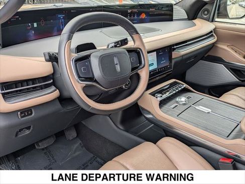 Used 2025 Lincoln Navigator Black Label AWD/4WD image 12