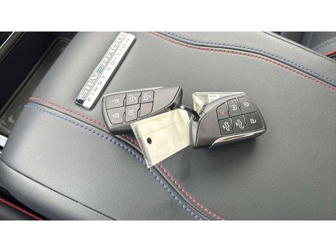 Used 2024 Chevrolet Silverado EV RST image 22