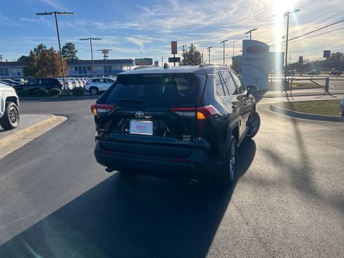 New 2025 Toyota RAV4 XLE image 4
