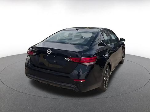 Used 2025 Nissan Sentra SV FWD image 14