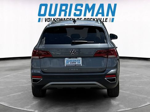 Used 2022 Volkswagen Taos SE AWD/4WD image 5