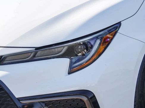 Used 2021 Toyota Corolla SE w/ Carpet Mat Package (TMS) image 8