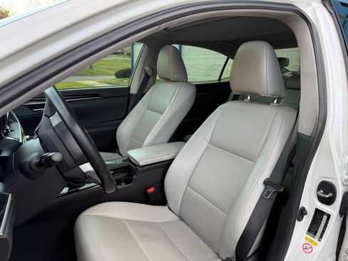 Used 2018 Lexus ES 350 image 12