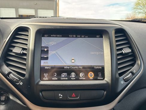 Used 2018 Jeep Cherokee Limited w/ High Altitude Package image 20