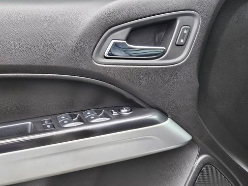 Used 2018 Chevrolet Colorado ZR2 image 17